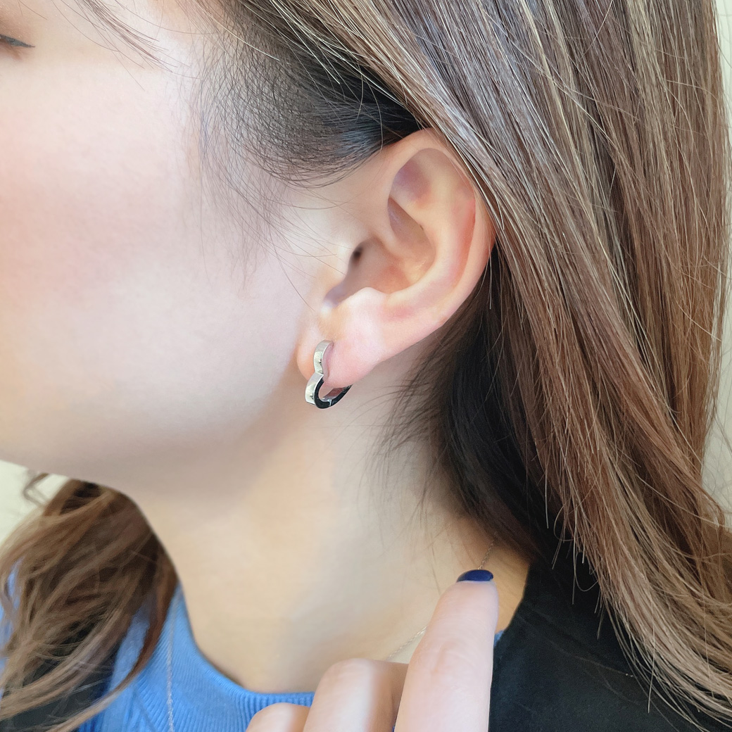 デザインピアス