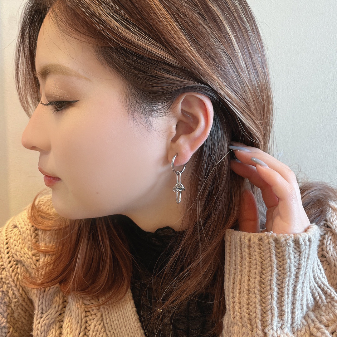 金属アレルギー対応ピアス