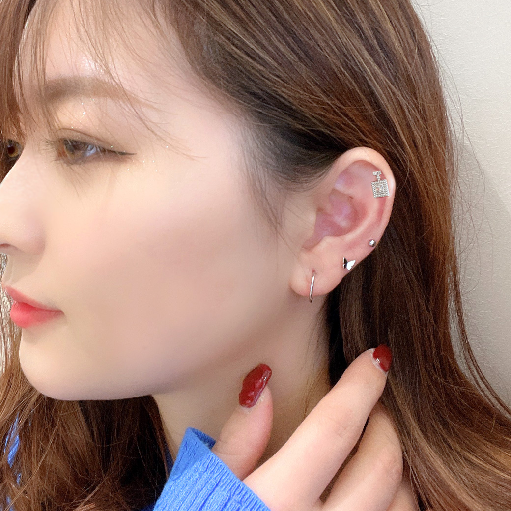 14G 16G ］ドラマティックに映える♪ 香水 モチーフ コロン パルファム