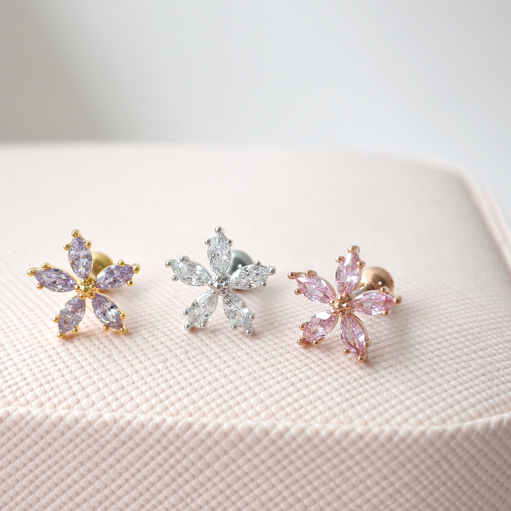 14G 16G ］繊細で上品にきらめくキュービック フラワー モチーフ